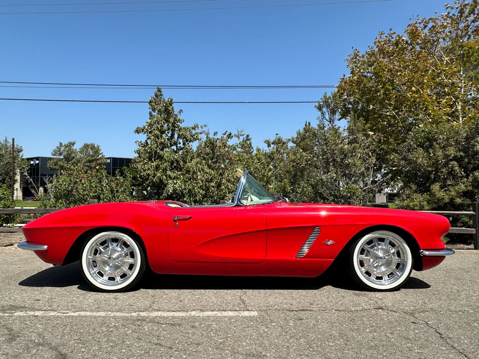1962 Chevrolet Corvette C1 - Image 14 of 31