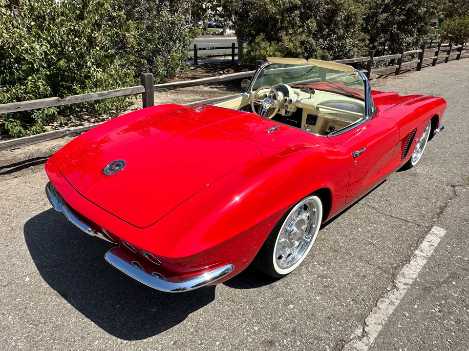 1962 Chevrolet Corvette C1 - Image 15 of 31