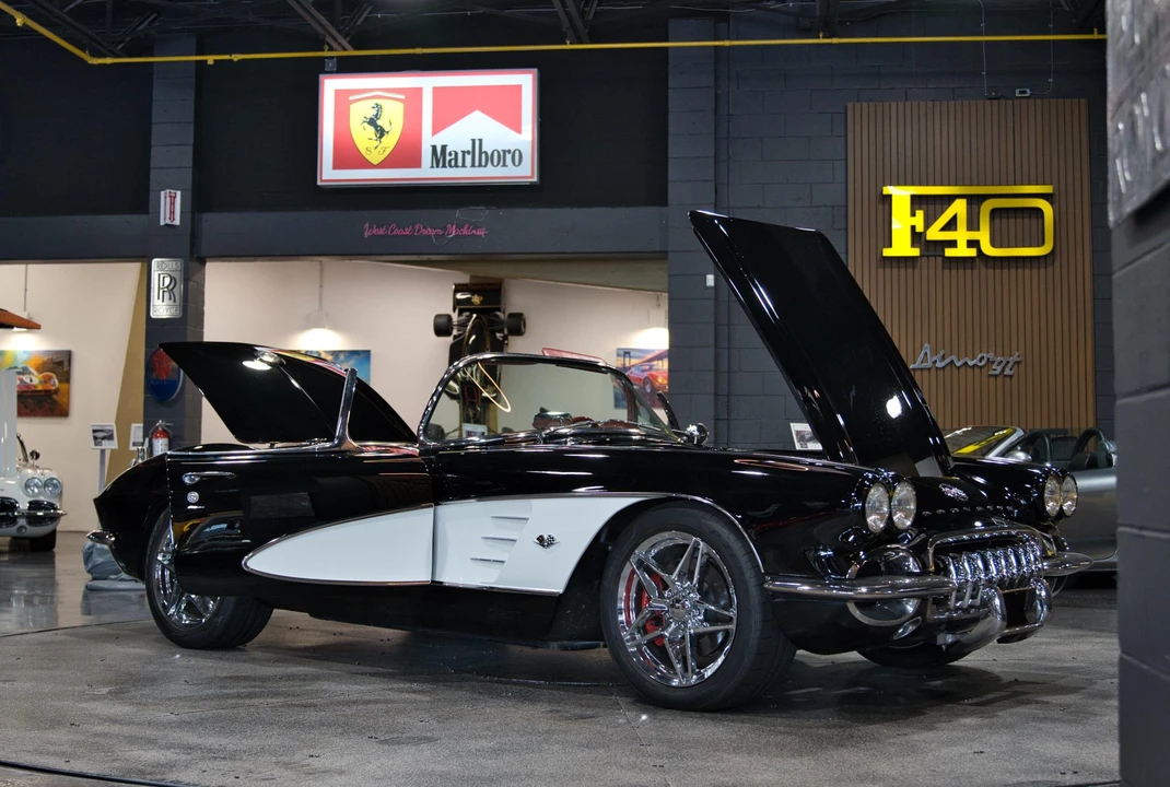1962 Chevrolet Corvette C1 - Image 14 of 31