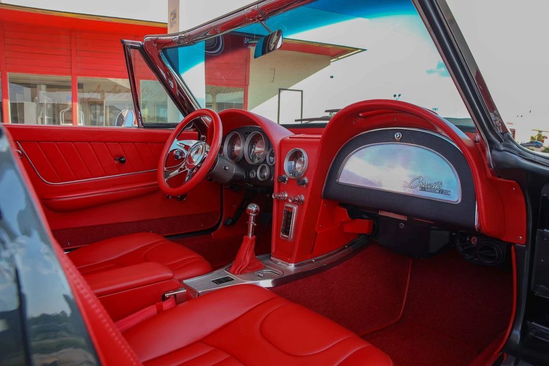 1963 Chevrolet Corvette C2 - Image 14 of 31