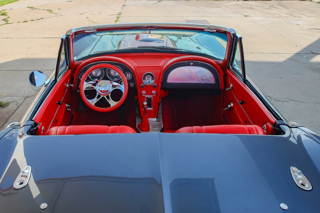 1963 Chevrolet Corvette C2 - Image 15 of 31