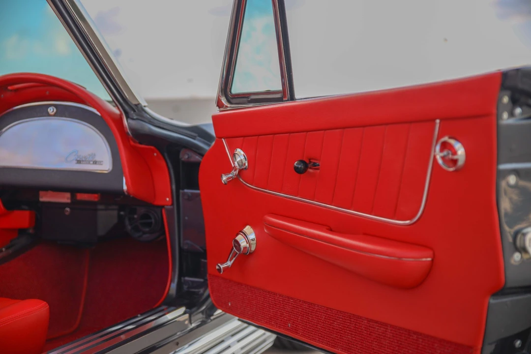 1963 Chevrolet Corvette C2 - Image 21 of 31