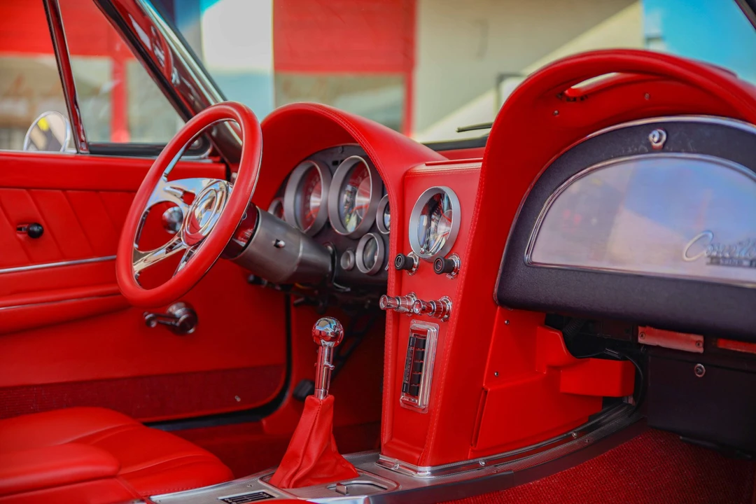 1963 Chevrolet Corvette C2 - Image 22 of 31