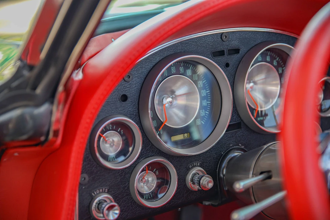1963 Chevrolet Corvette C2 - Image 23 of 31