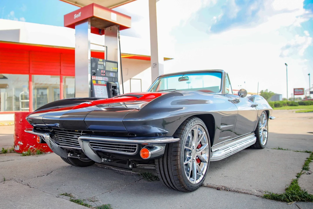 1963 Chevrolet Corvette C2 - Image 2 of 31