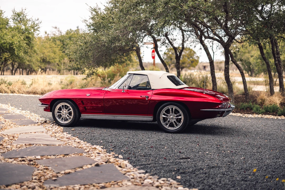 1963 Chevrolet Corvette C2 - Image 8 of 31