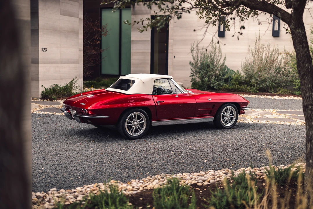 1963 Chevrolet Corvette C2 - Image 15 of 31