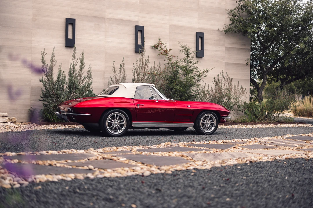 1963 Chevrolet Corvette C2 - Image 16 of 31
