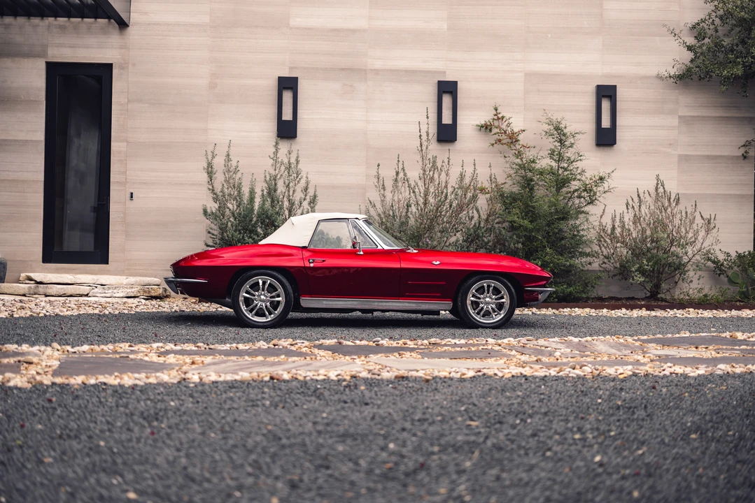 1963 Chevrolet Corvette C2 - Image 17 of 31