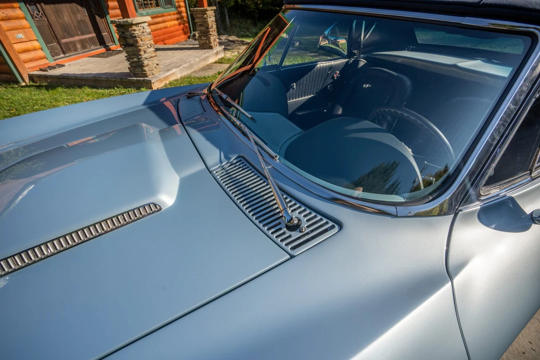 1963 Chevrolet Corvette C2 - Image 24 of 31