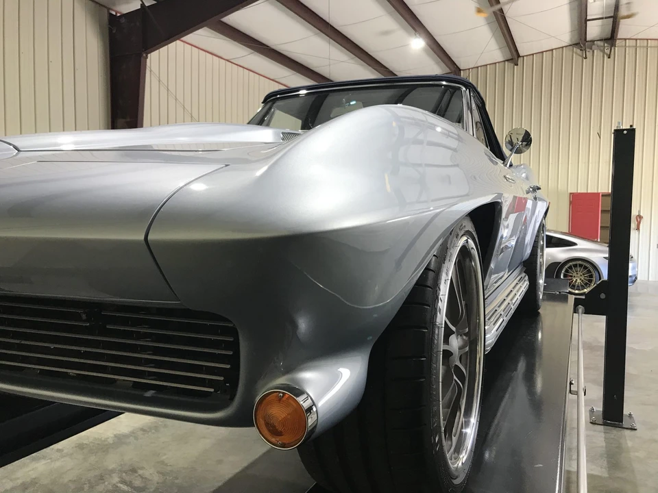 1963 Chevrolet Corvette C2 - Image 27 of 31