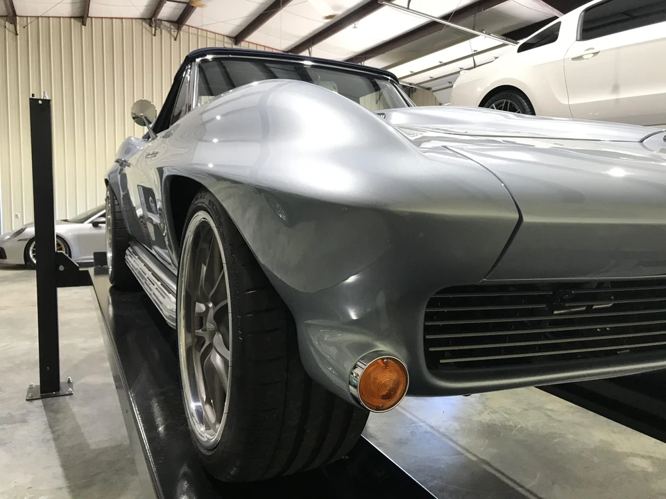 1963 Chevrolet Corvette C2 - Image 25 of 31
