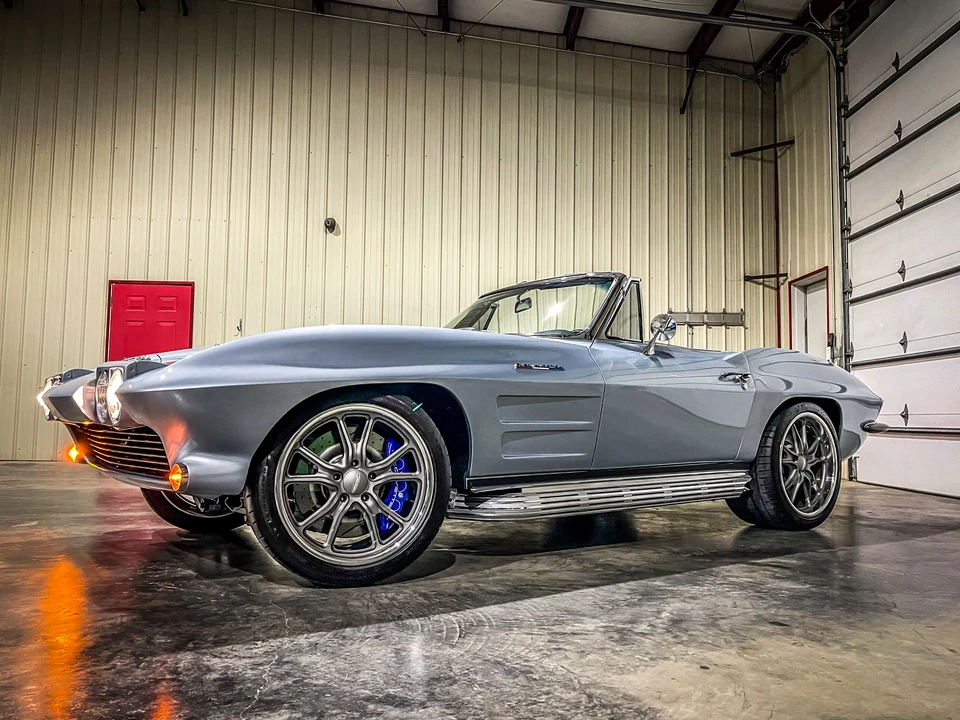 1963 Chevrolet Corvette C2 - Image 13 of 31
