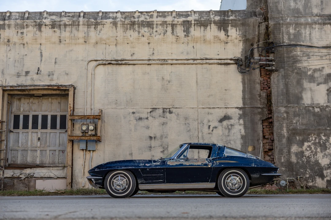 1963 Chevrolet Corvette C2 - Image 8 of 31