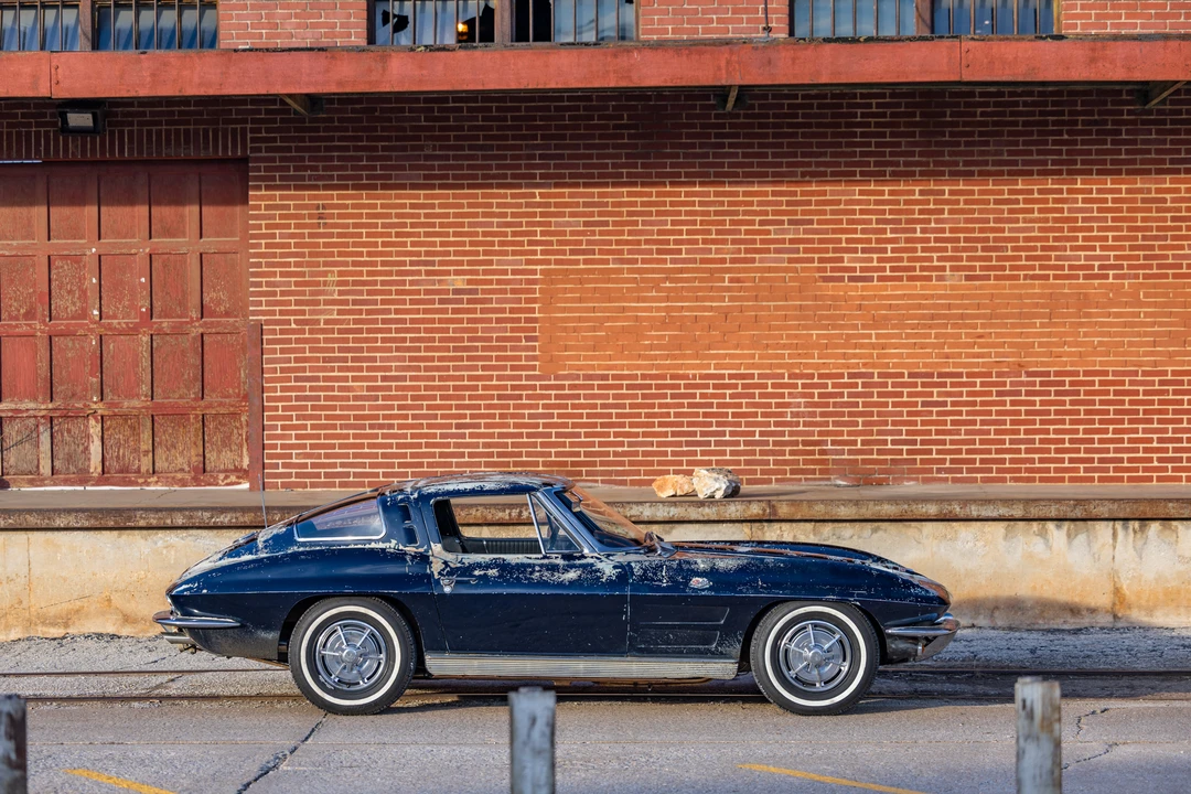 1963 Chevrolet Corvette C2 - Image 27 of 31