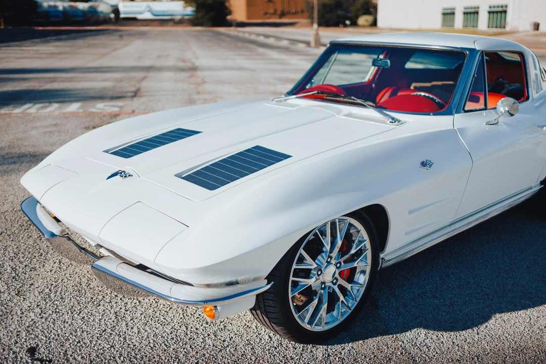 1963 Chevrolet Corvette C2 - Image 9 of 31