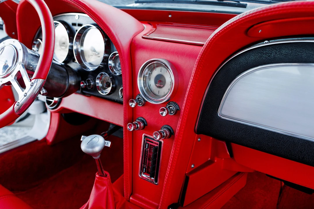 1963 Chevrolet Corvette C2 - Image 26 of 31