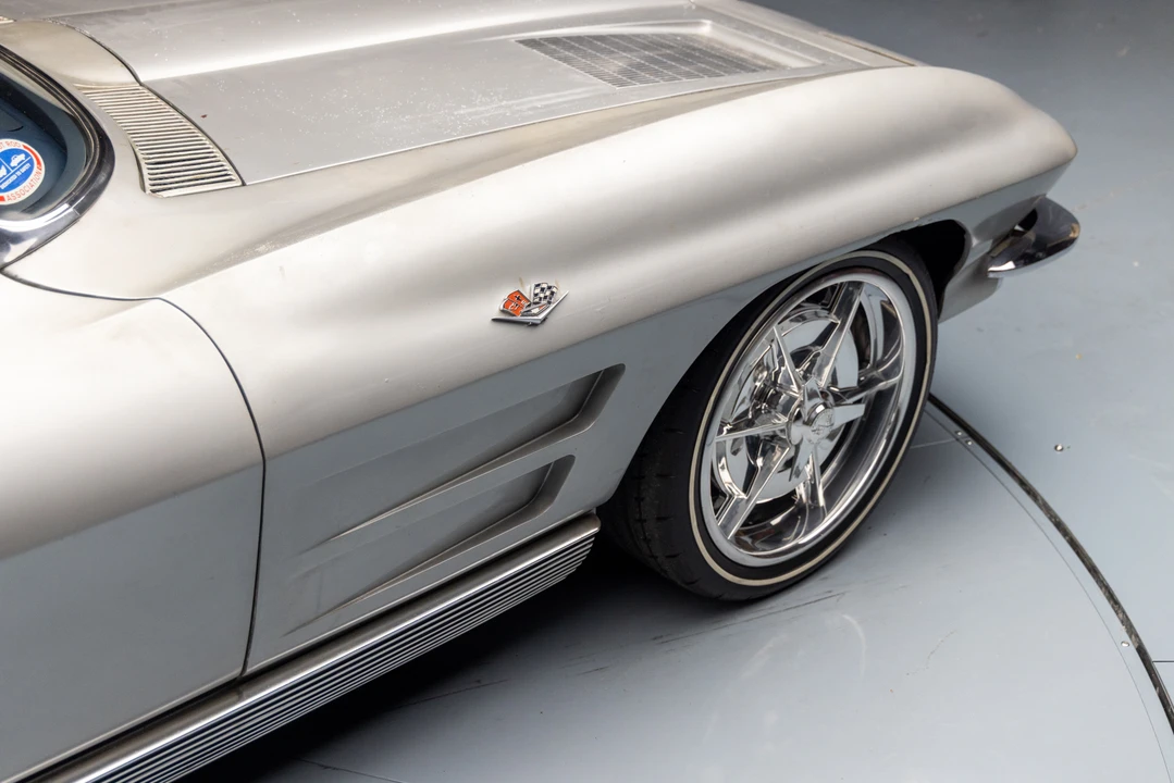 1963 Chevrolet Corvette C2 - Image 22 of 31