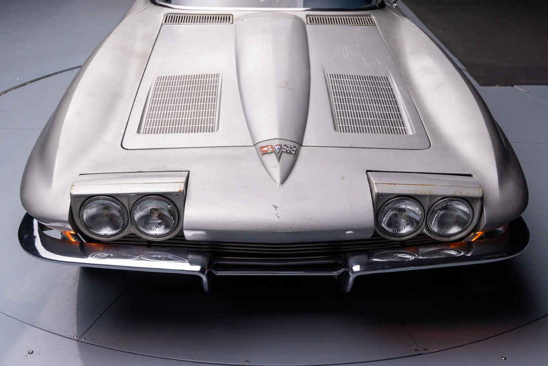 1963 Chevrolet Corvette C2 - Image 18 of 31