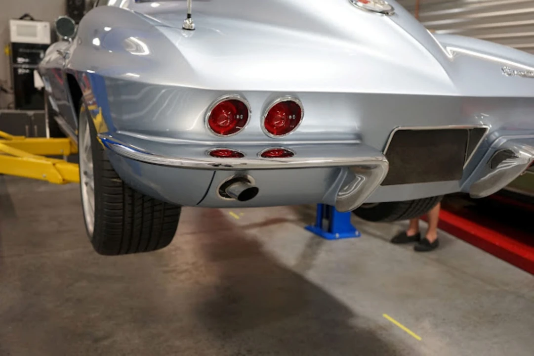 1963 Chevrolet Corvette C2 - Image 27 of 31