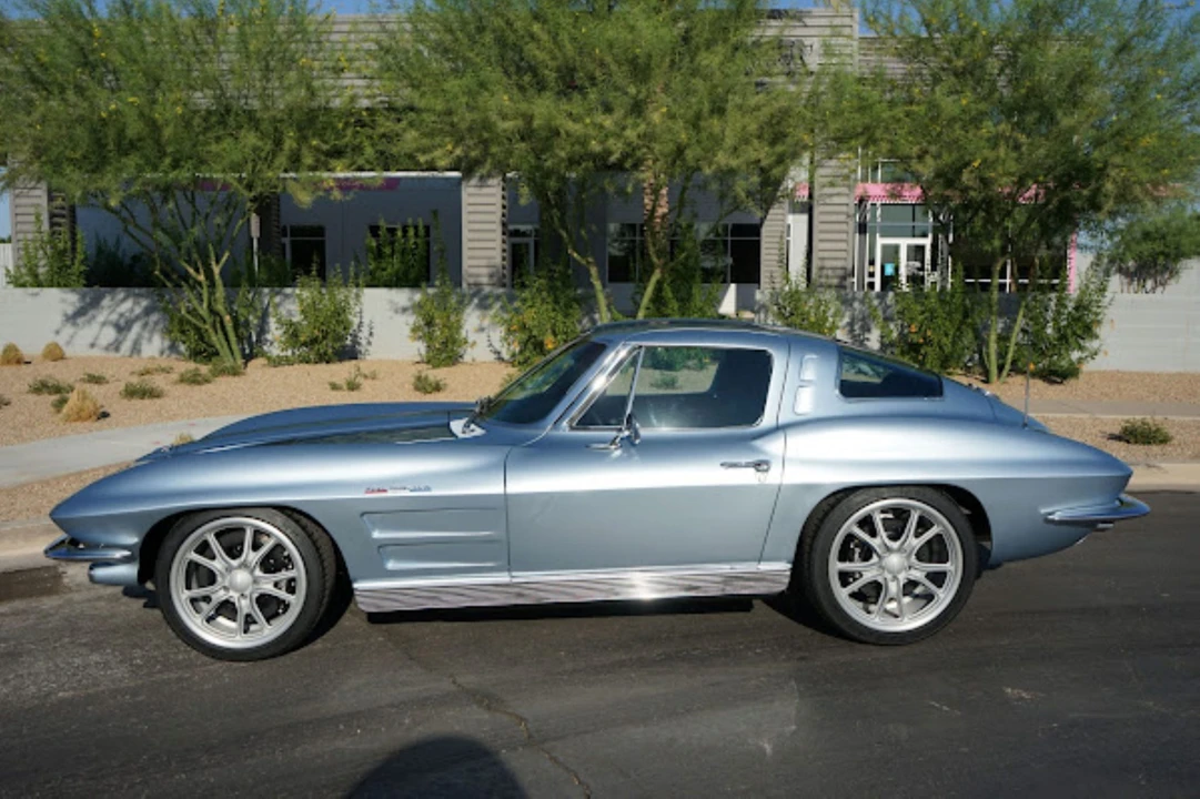 1963 Chevrolet Corvette C2 - Image 16 of 31