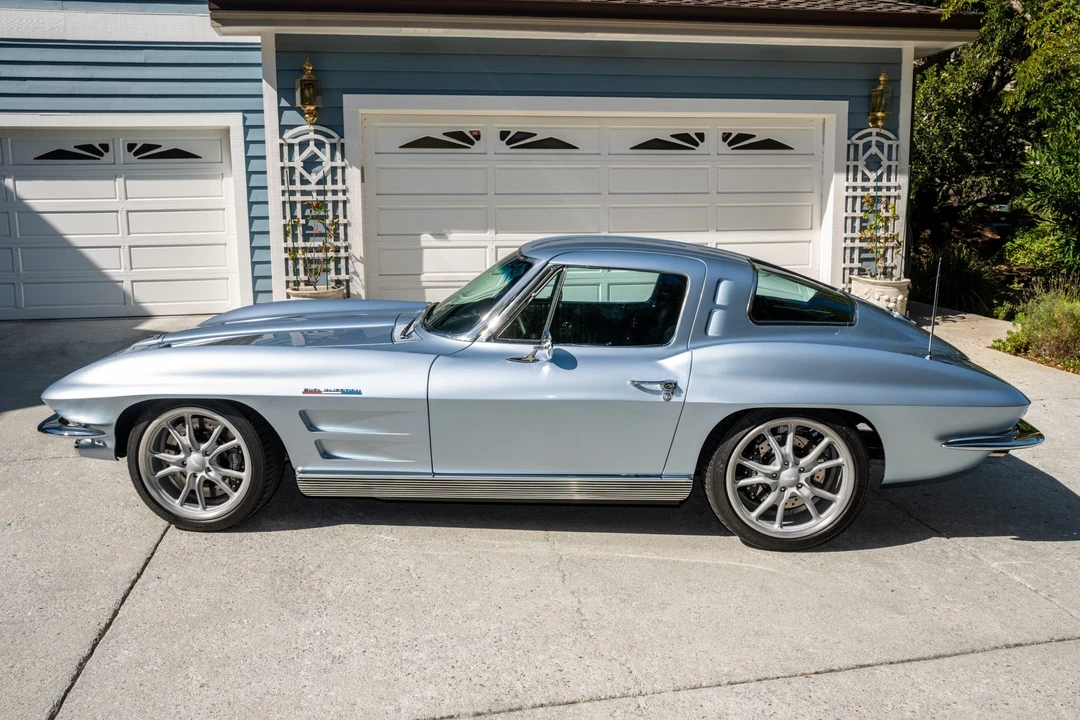 1963 Chevrolet Corvette C2 - Image 2 of 31