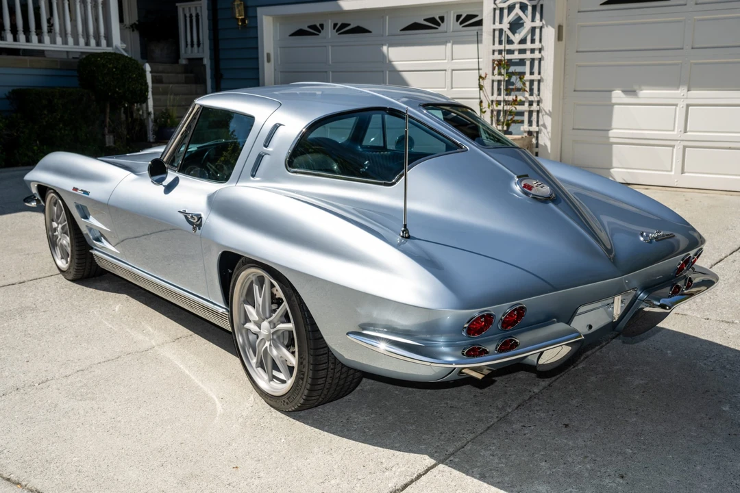1963 Chevrolet Corvette C2 - Image 3 of 31