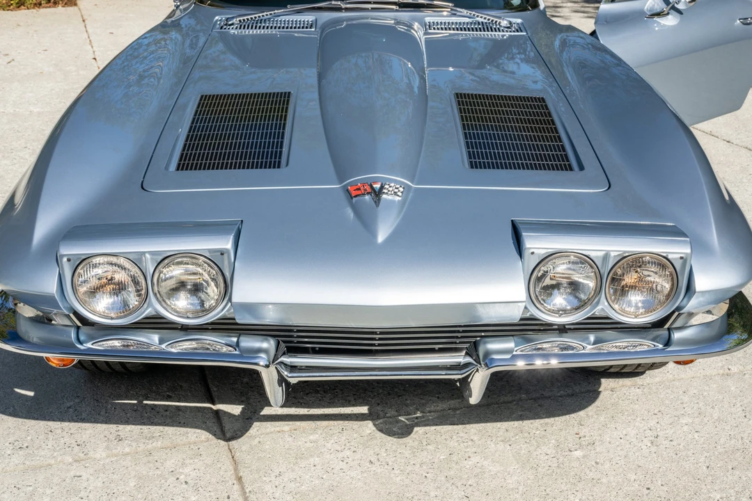 1963 Chevrolet Corvette C2 - Image 11 of 31