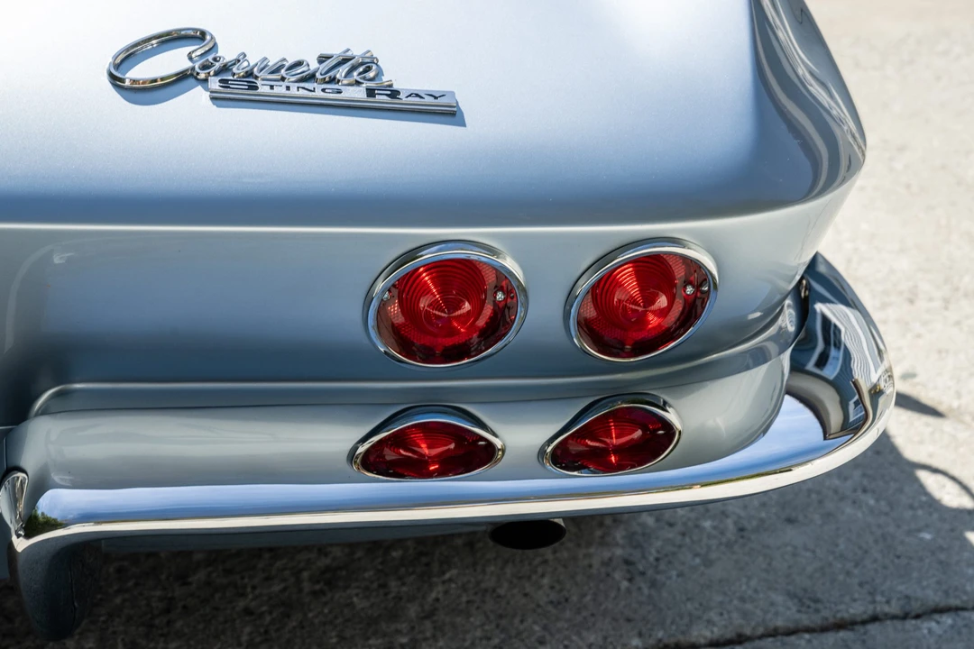 1963 Chevrolet Corvette C2 - Image 13 of 31