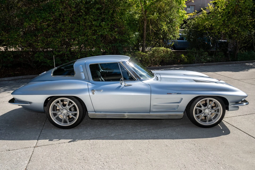 1963 Chevrolet Corvette C2 - Image 6 of 31