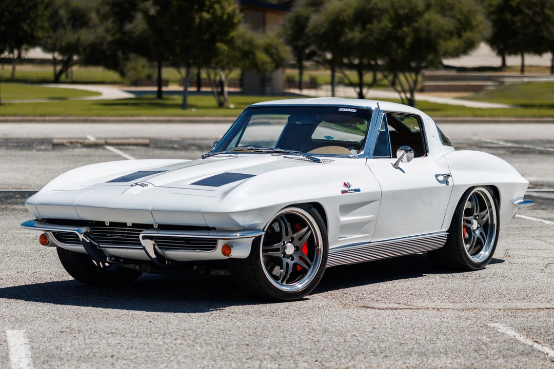 1963 Chevrolet Corvette C2 - Image 4 of 31