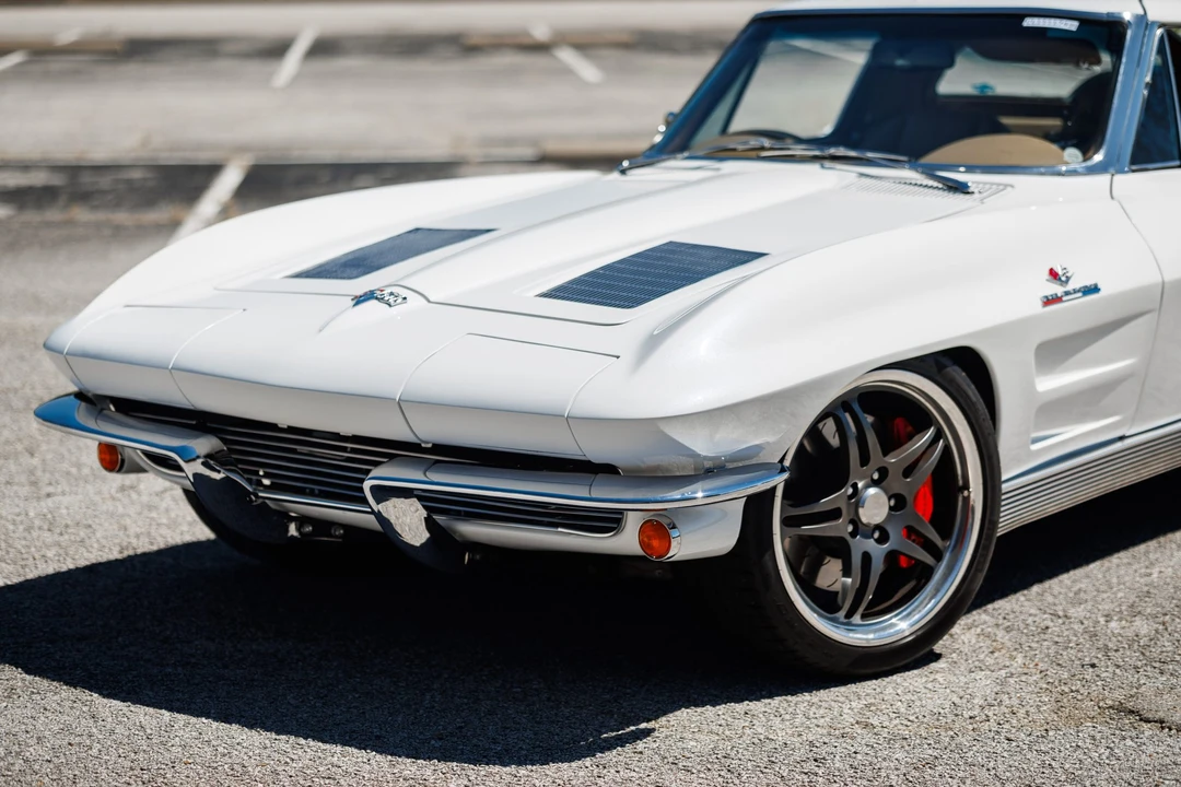 1963 Chevrolet Corvette C2 - Image 21 of 31
