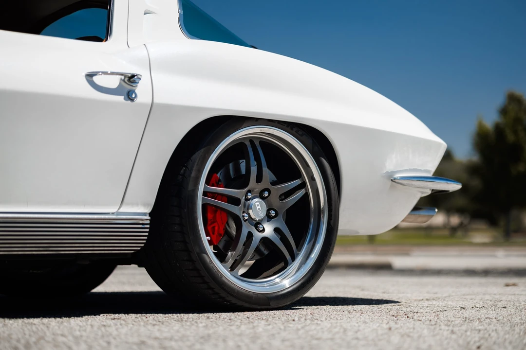 1963 Chevrolet Corvette C2 - Image 26 of 31
