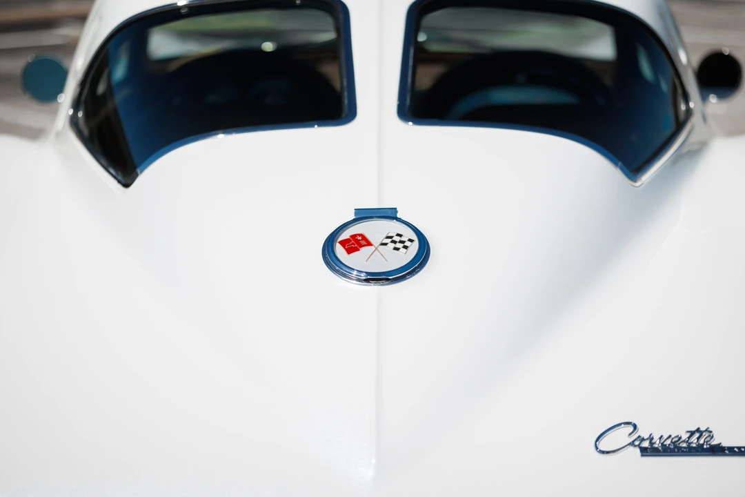 1963 Chevrolet Corvette C2 - Image 30 of 31