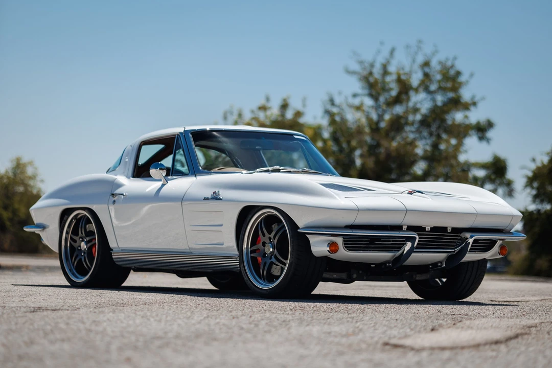 1963 Chevrolet Corvette C2 - Image 8 of 31