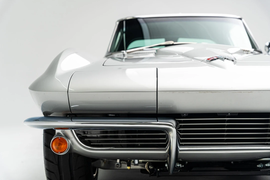 1963 Chevrolet Corvette C2 - Image 25 of 31