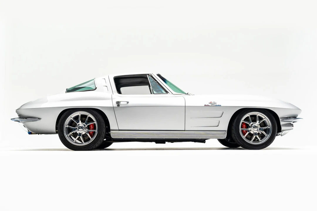 1963 Chevrolet Corvette C2 - Image 10 of 31