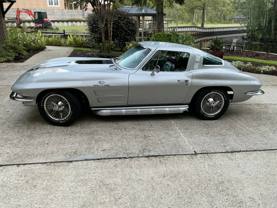 1964 Chevrolet Corvette C2 - Image 15 of 31