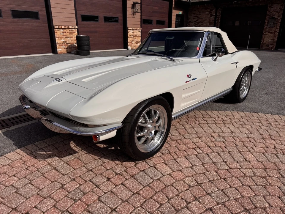1964 Chevrolet Corvette C2 - Image 2 of 31