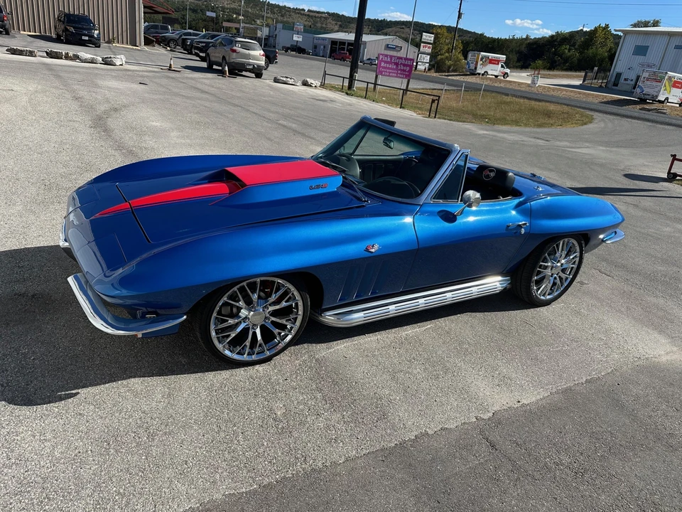 1965 Chevrolet Corvette C2 - Image 2 of 31