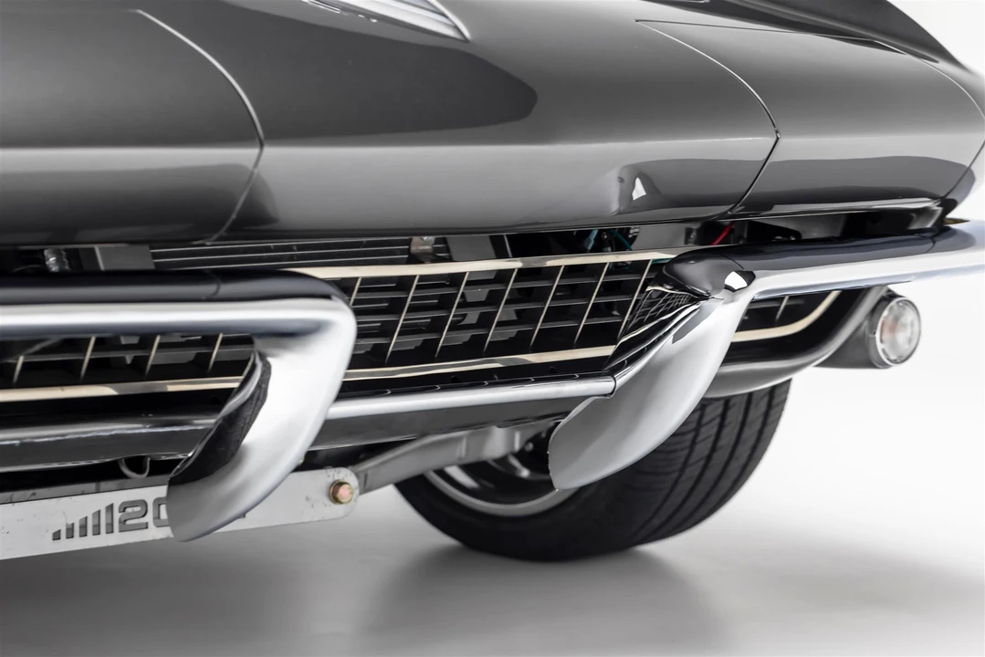 1965 Chevrolet Corvette C2 - Image 21 of 31