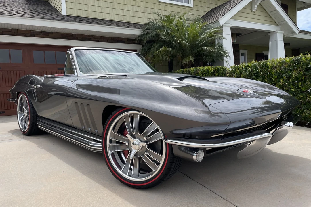1965 Chevrolet Corvette C2 - Image 17 of 31