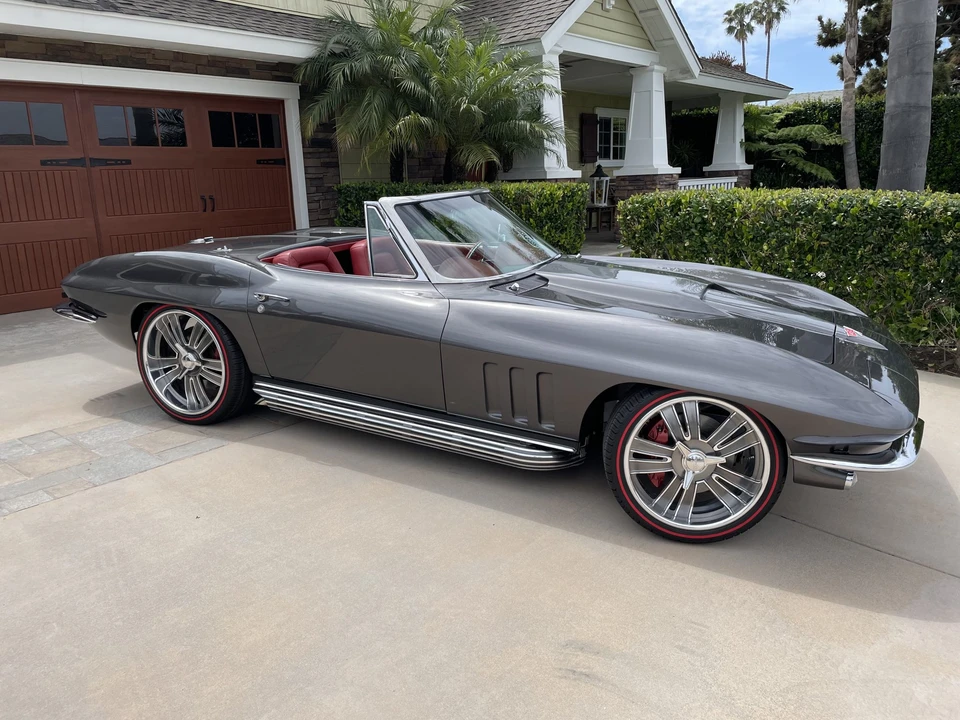 1965 Chevrolet Corvette C2 - Image 15 of 31