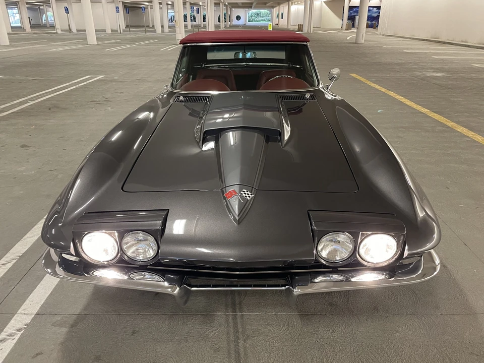 1965 Chevrolet Corvette C2 - Image 19 of 31