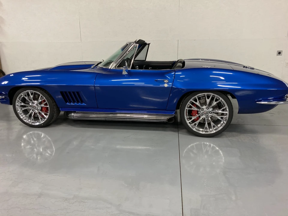 1965 Chevrolet Corvette C2 - Image 15 of 31
