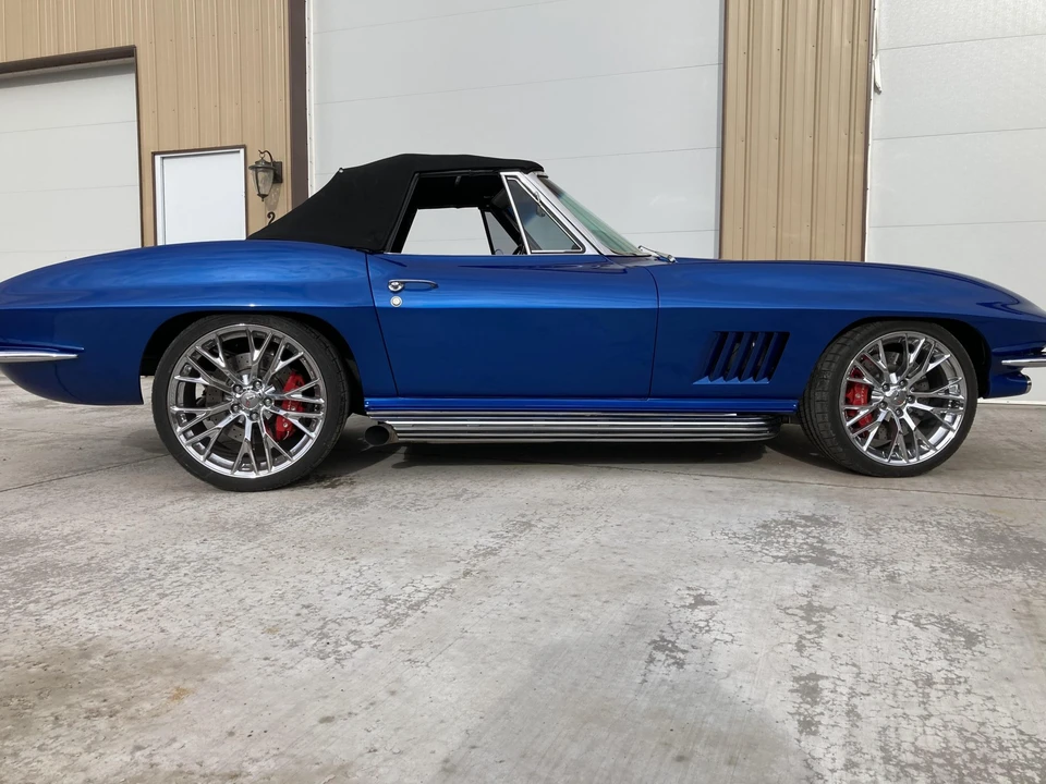 1965 Chevrolet Corvette C2 - Image 21 of 31