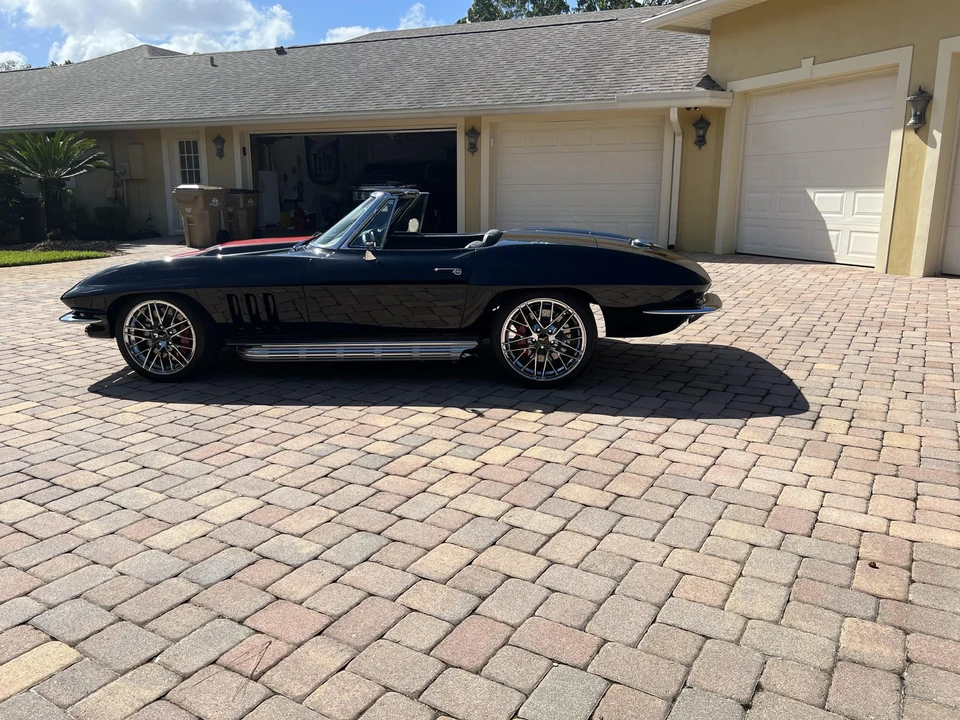 1965 Chevrolet Corvette C2 - Image 15 of 31