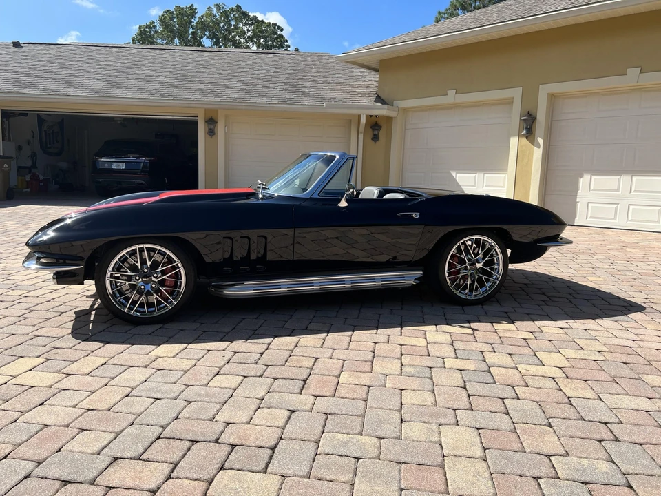 1965 Chevrolet Corvette C2 - Image 10 of 31