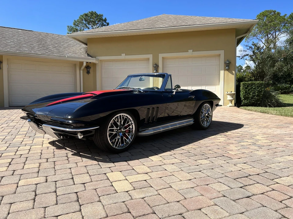 1965 Chevrolet Corvette C2 - Image 9 of 31