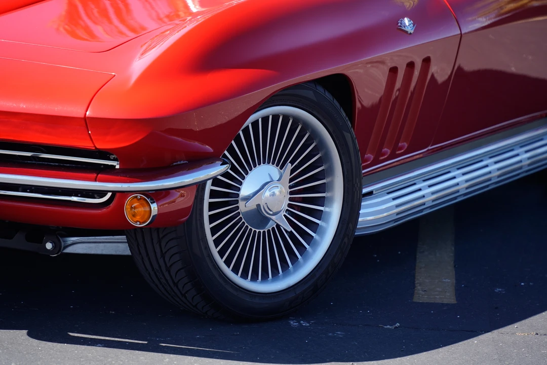 1965 Chevrolet Corvette C2 - Image 26 of 31